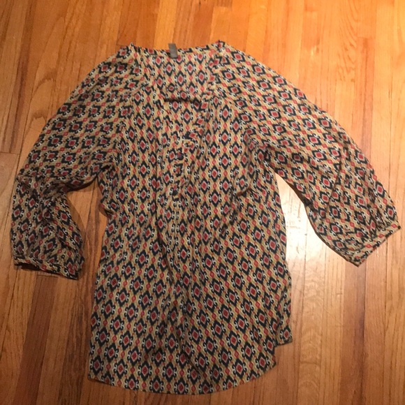 Light blouse - Picture 1 of 4